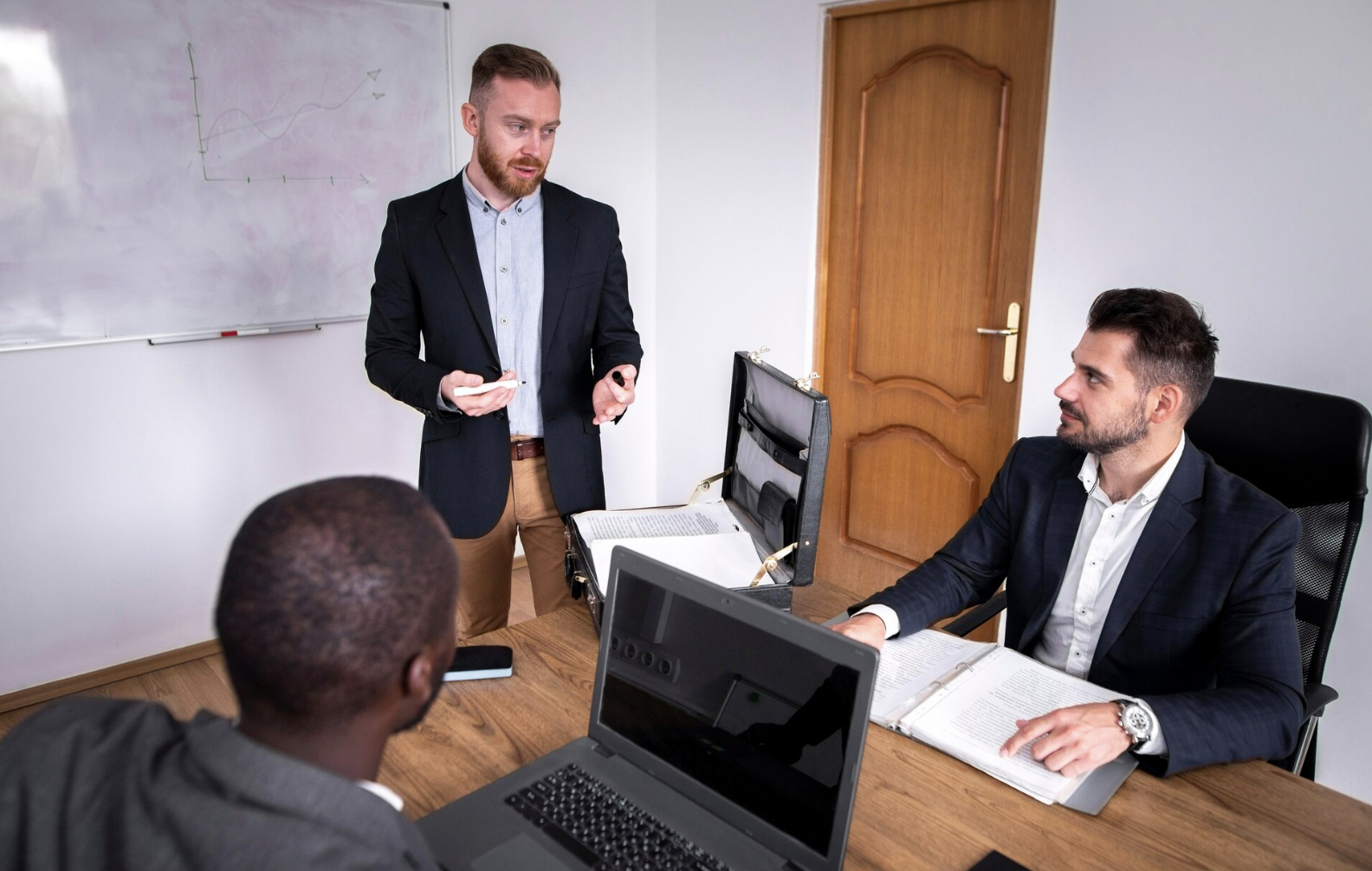 How to run a stand-up meeting that people actually pay attention to