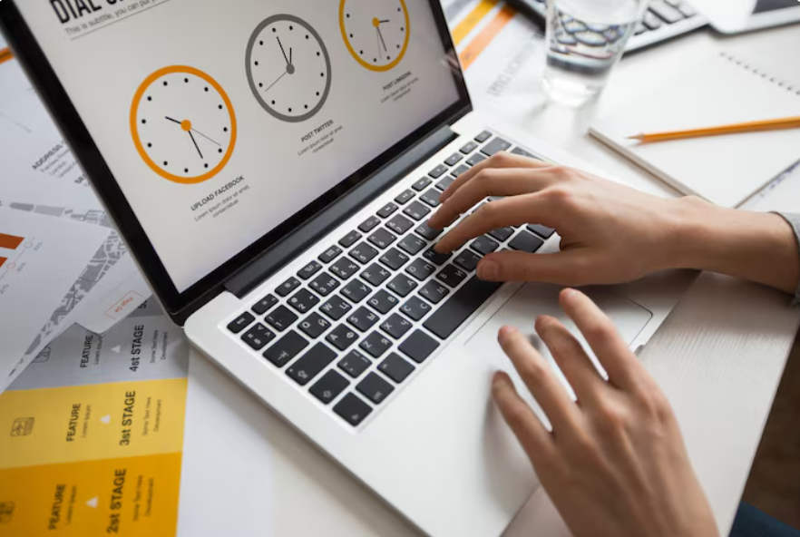 A timing guide for small business owners: when to update your online listings