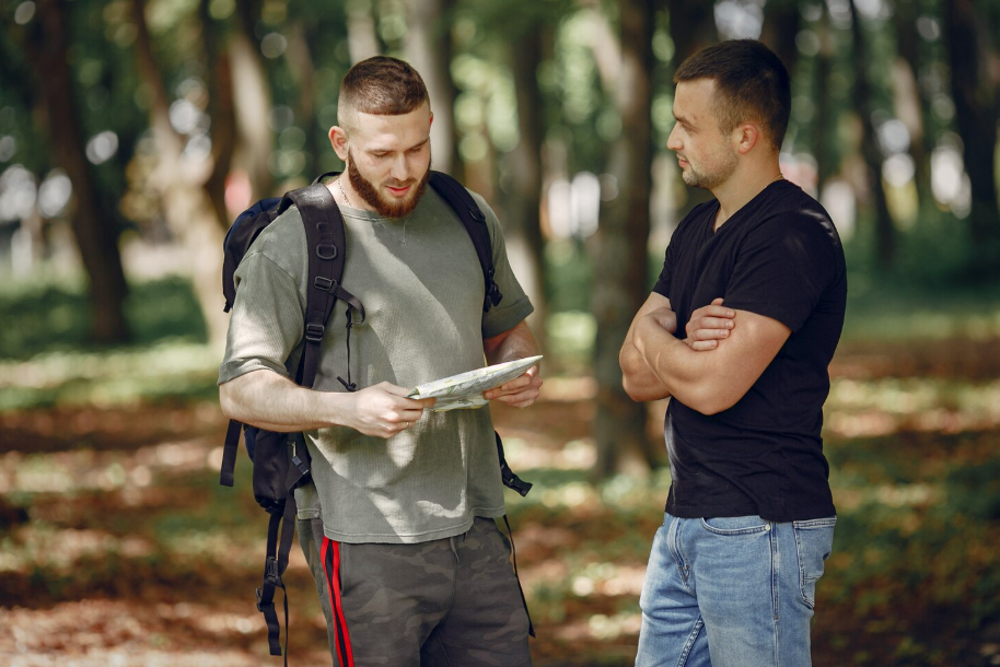 How to choose between a landscaper and a general contractor for outdoor projects